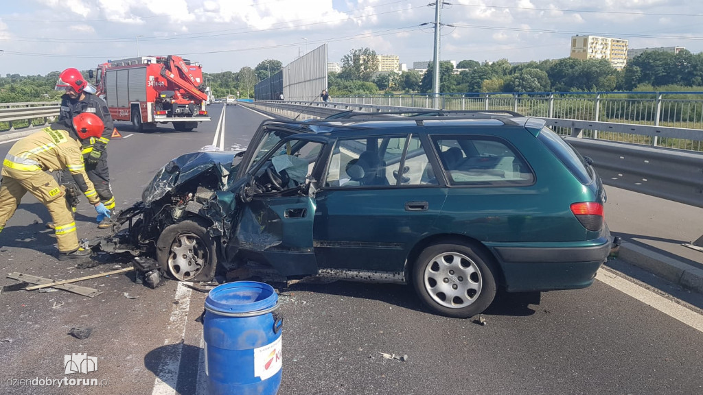 Wypadek na średnicówce - foto cz.2