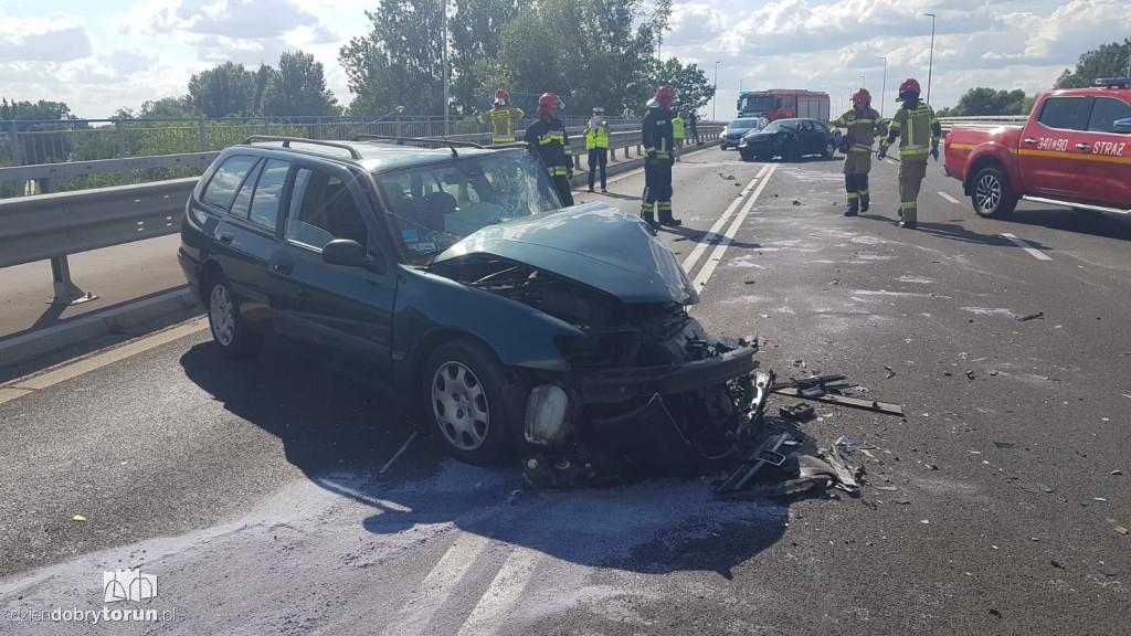 Wypadek na średnicówce - foto cz.2