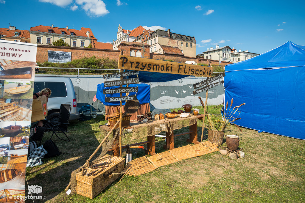 Tłumy na jarmarku nadwiślańskim