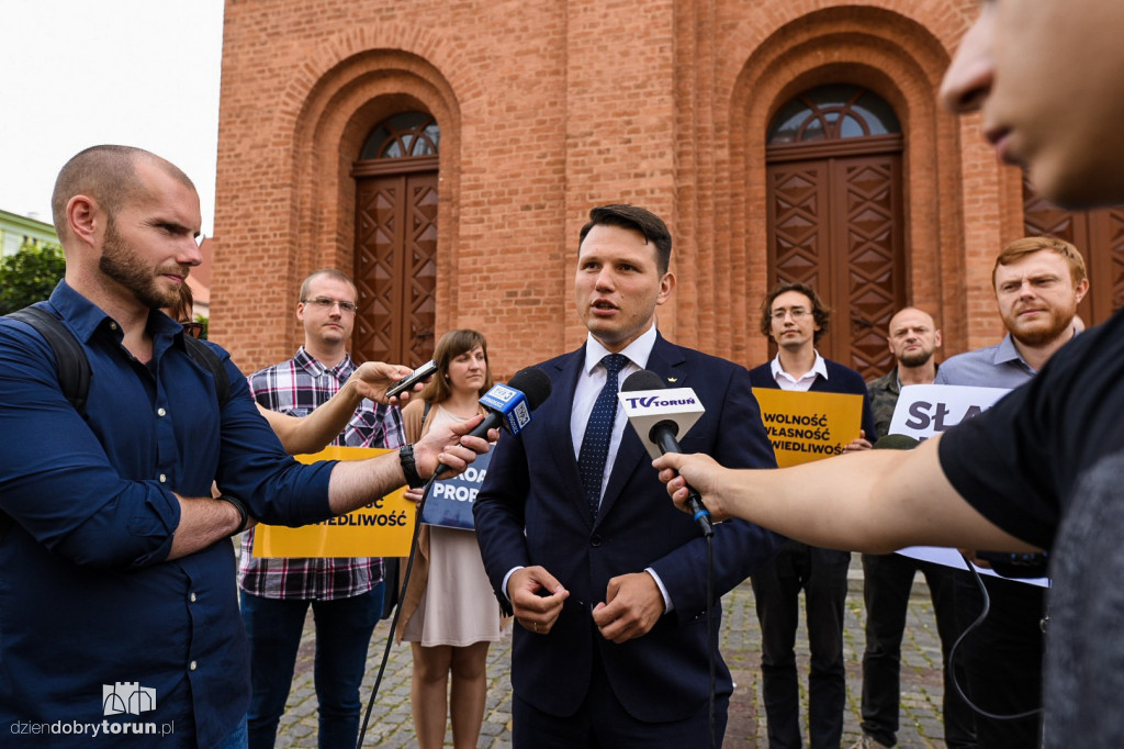 Konferencja prasowa Konfederacji