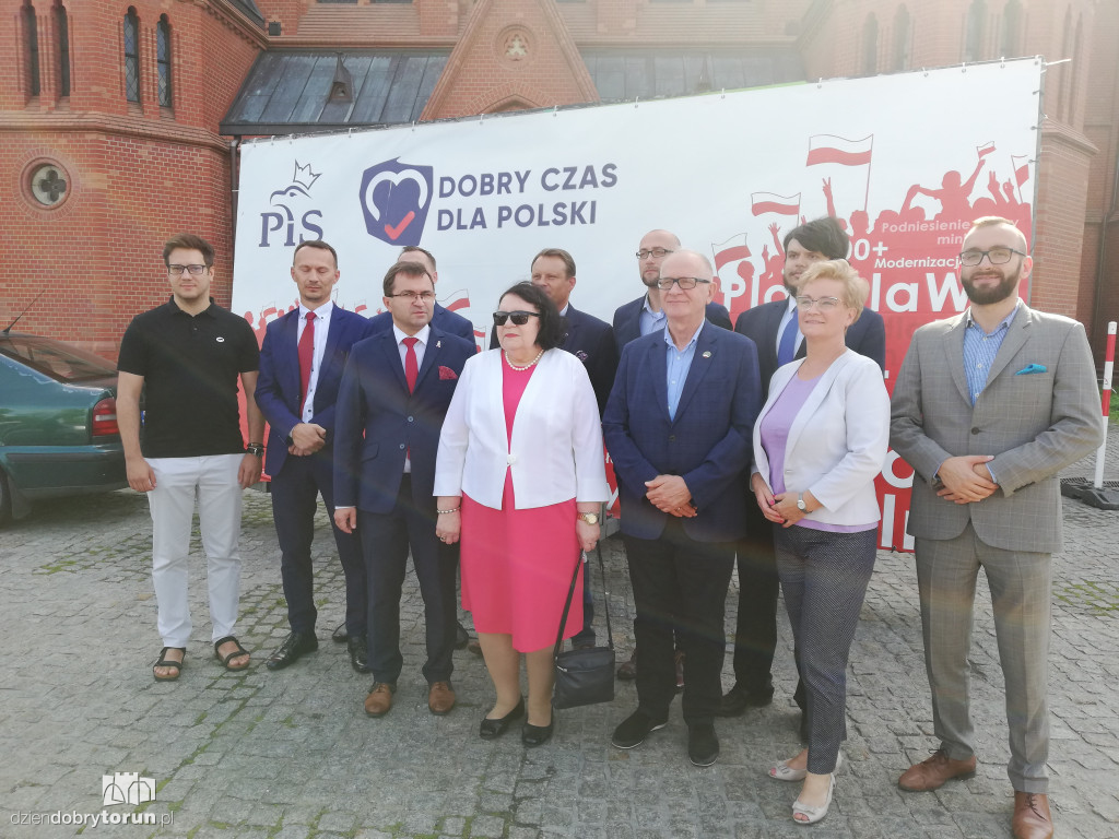 Konferencja prasowa PiS przed wyborami