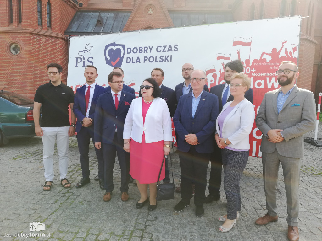 Konferencja prasowa PiS przed wyborami