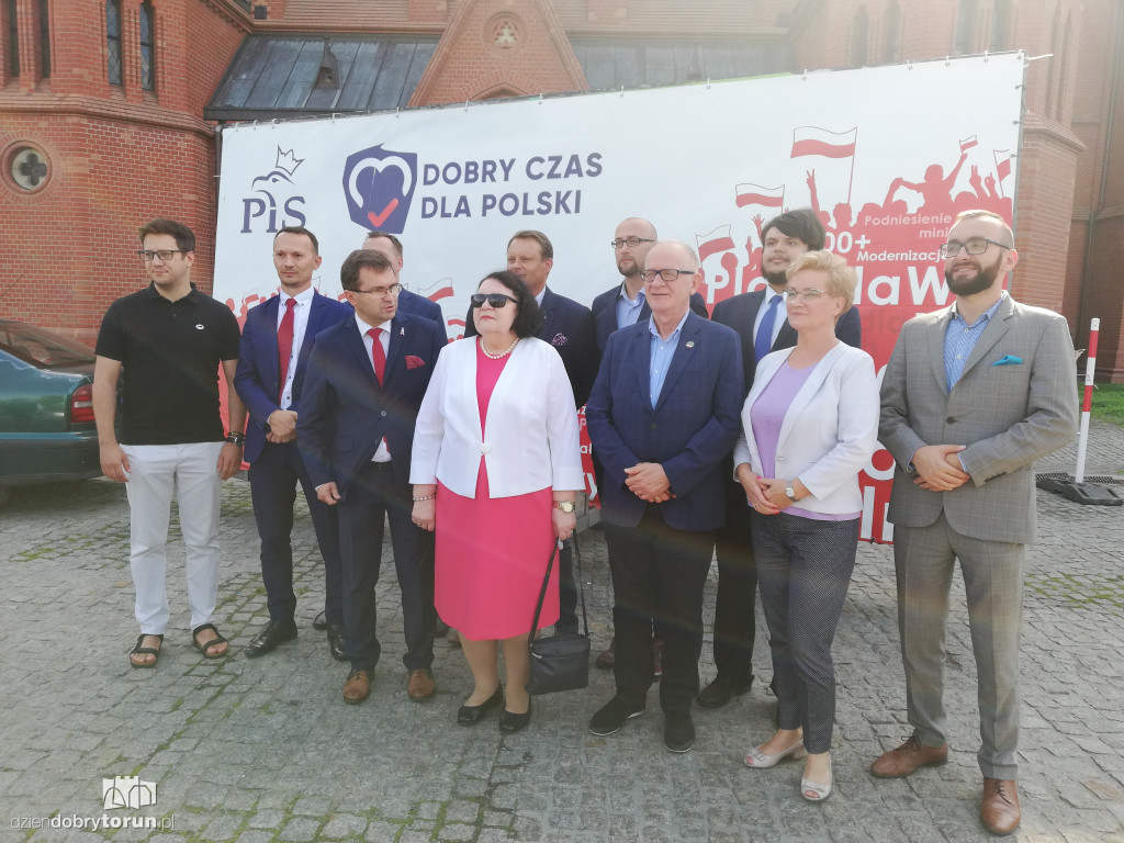 Konferencja prasowa PiS przed wyborami