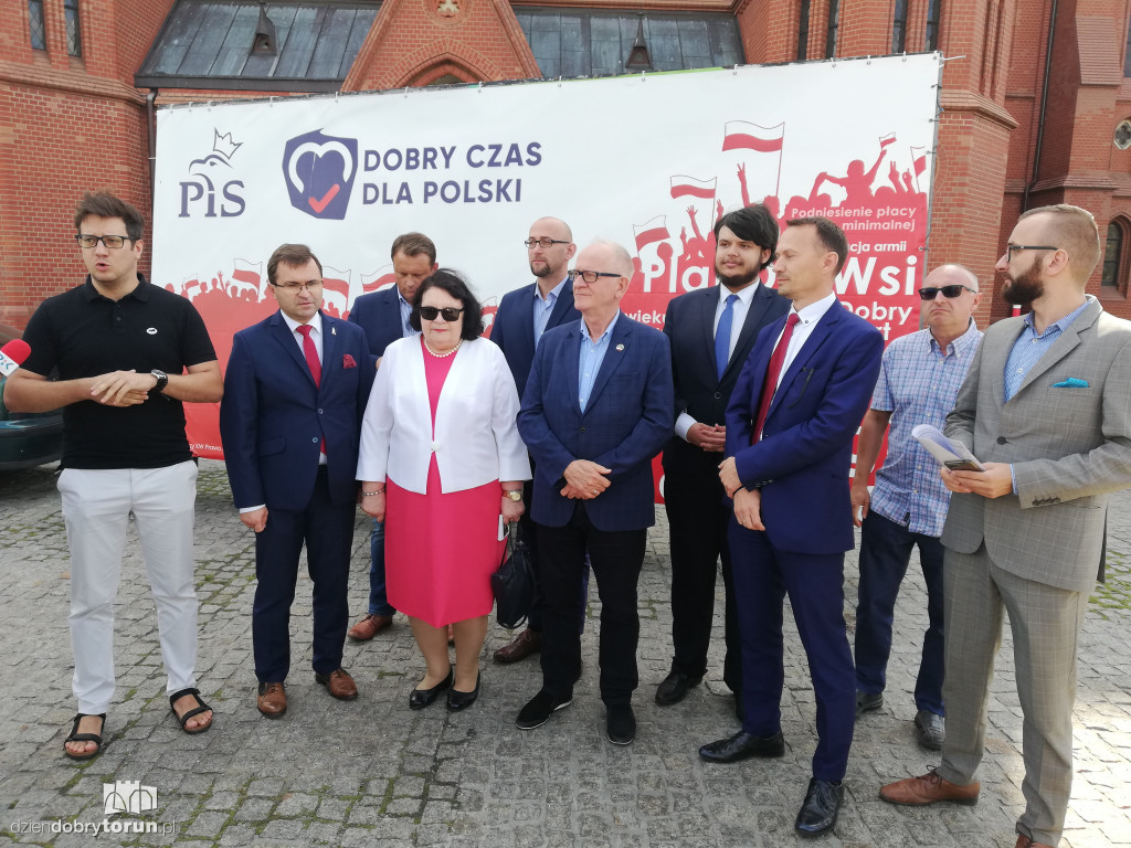 Konferencja prasowa PiS przed wyborami