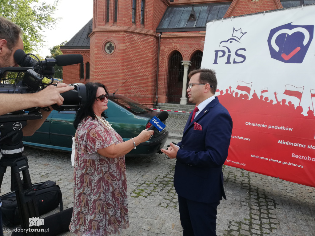 Konferencja prasowa PiS przed wyborami