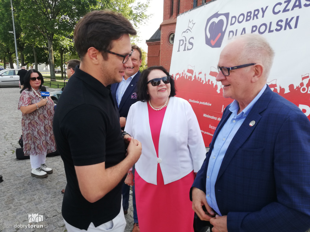 Konferencja prasowa PiS przed wyborami