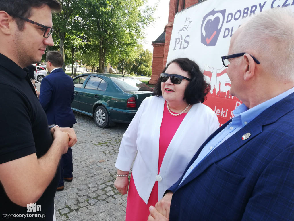 Konferencja prasowa PiS przed wyborami