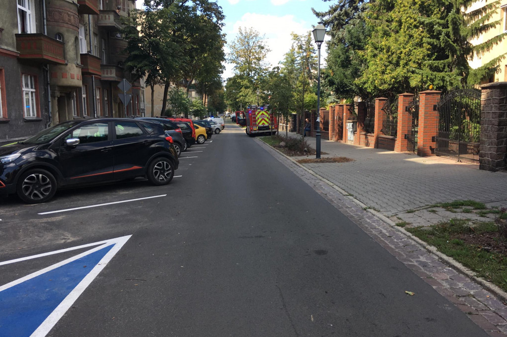 Ulatniający się gaz w kamienicy