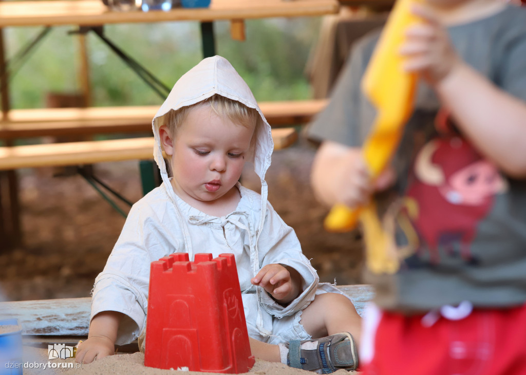 Piknik rodzinny na zamku