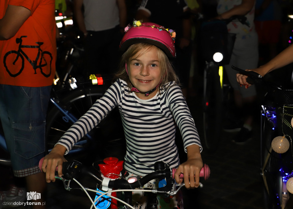 Świetlna rowerowa masa krytyczna