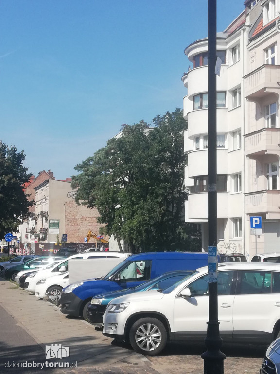Co się stało z plakatami Mariusza Kałużnego?