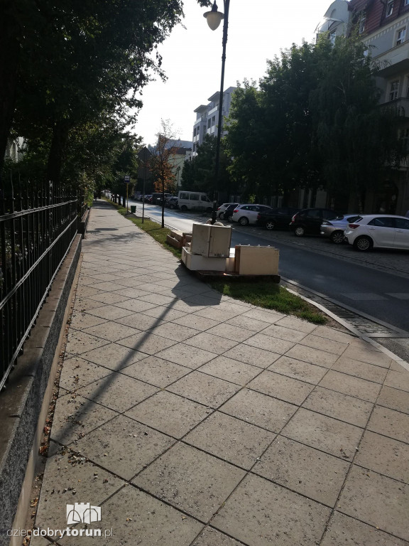 Na Mickiewicza znów pojawiły się stare meble