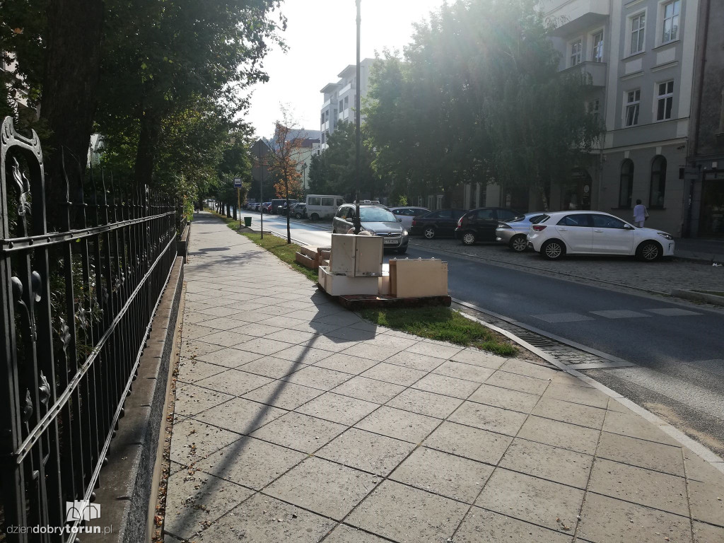 Na Mickiewicza znów pojawiły się stare meble