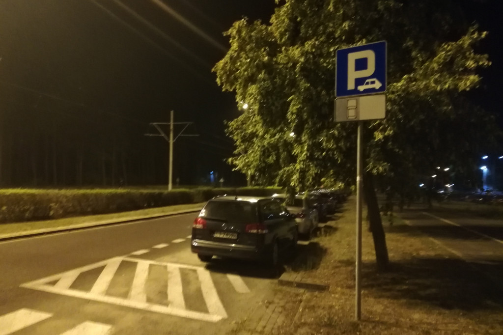 Tak się parkuje na osiedlu Na Skarpie