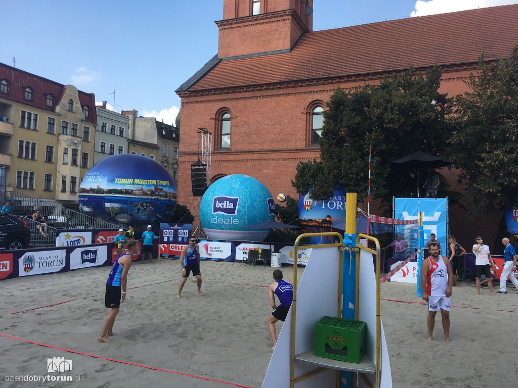 Mecz Gwiazd Plaży Gotyku w Toruniu
