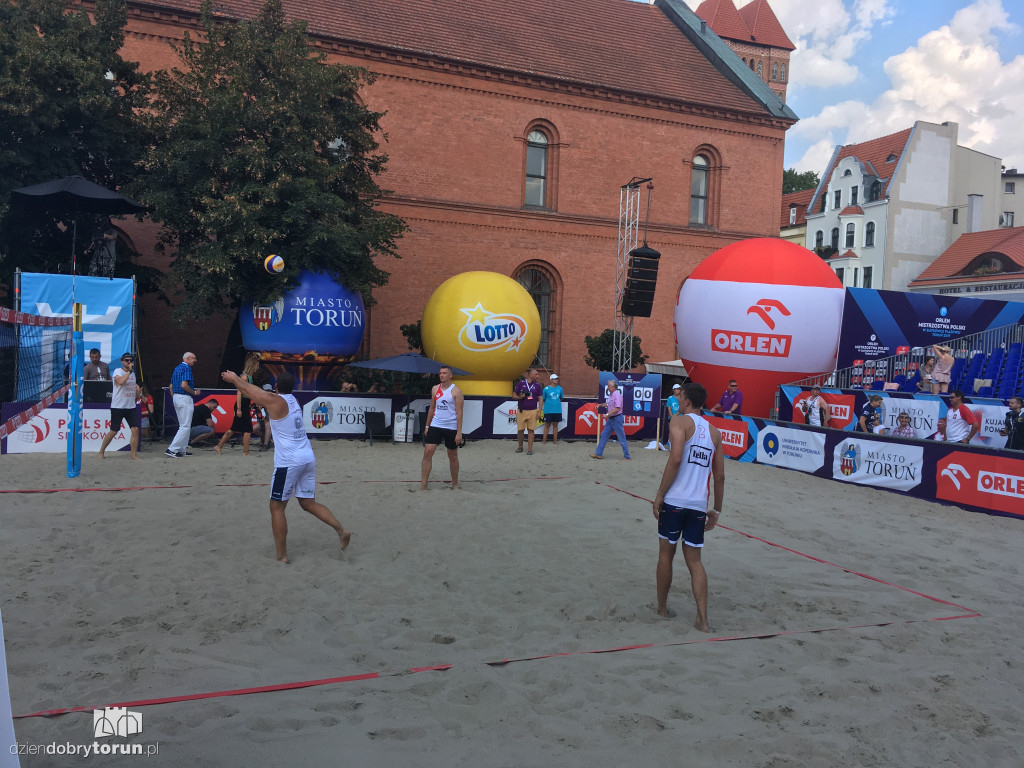 Mecz Gwiazd Plaży Gotyku w Toruniu