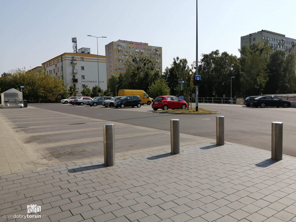 Płatny parking przy Kauflandzie