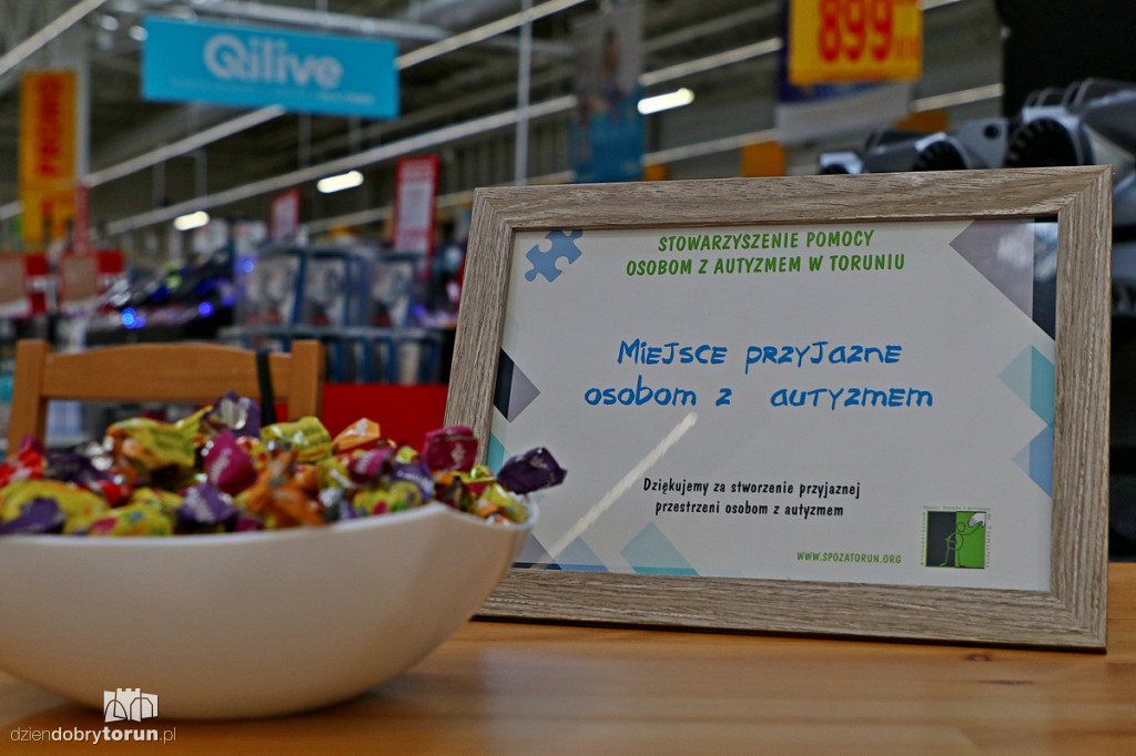 Ciche godziny w hipermarkecie Auchan