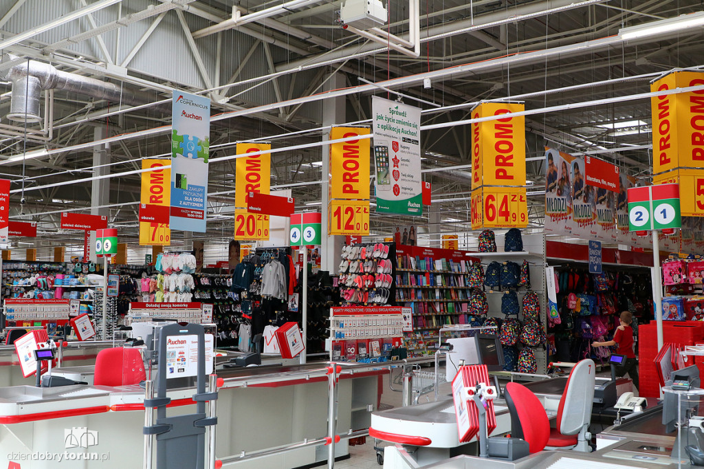 Ciche godziny w hipermarkecie Auchan