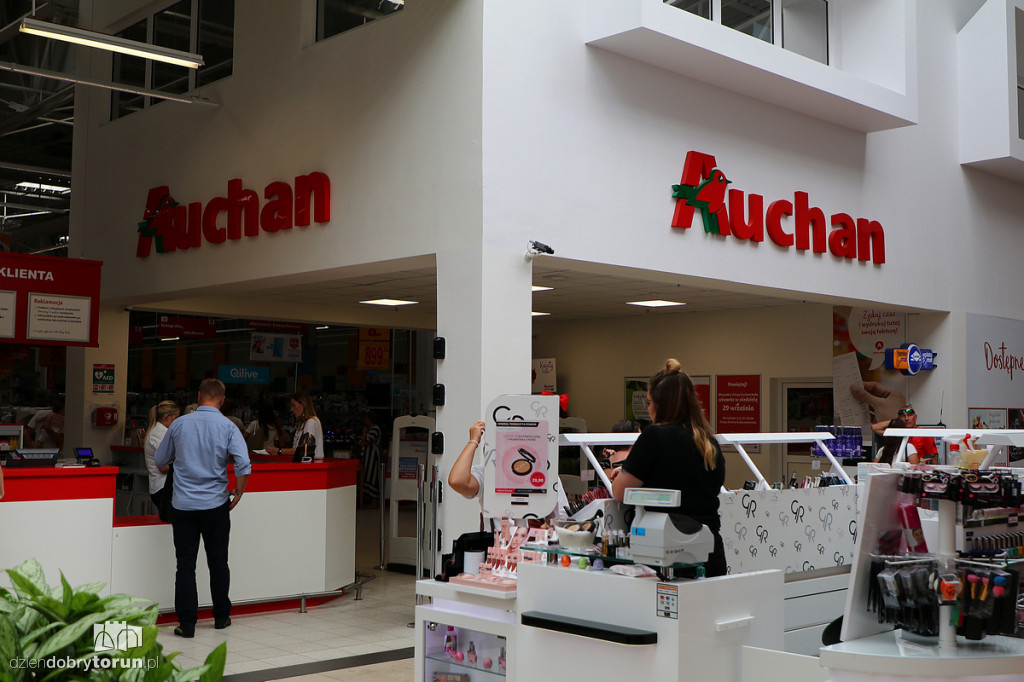 Ciche godziny w hipermarkecie Auchan
