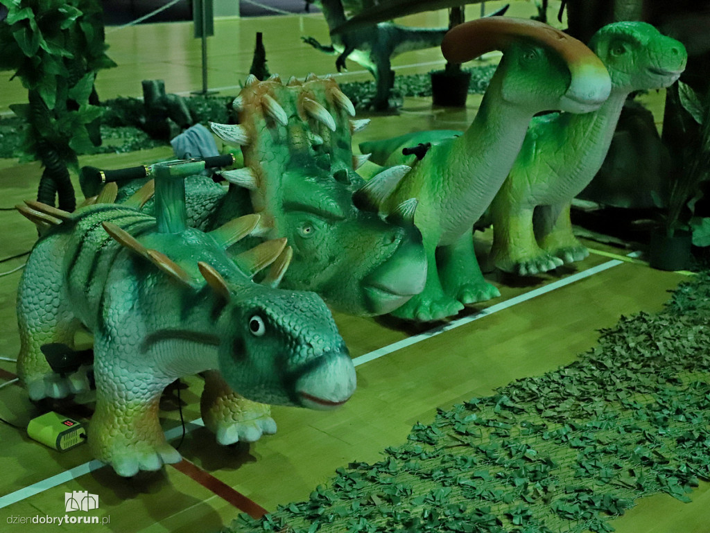 Wystawa dinozaurów w Arenie Toruń