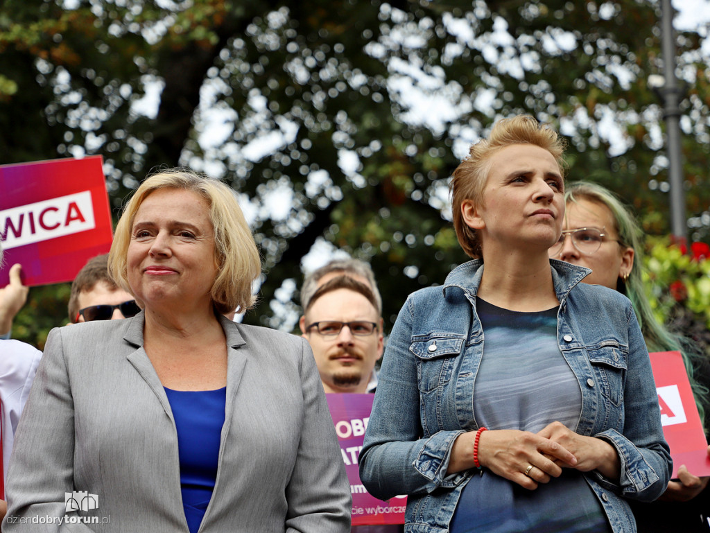 Spacer polityków Lewicy po starówce