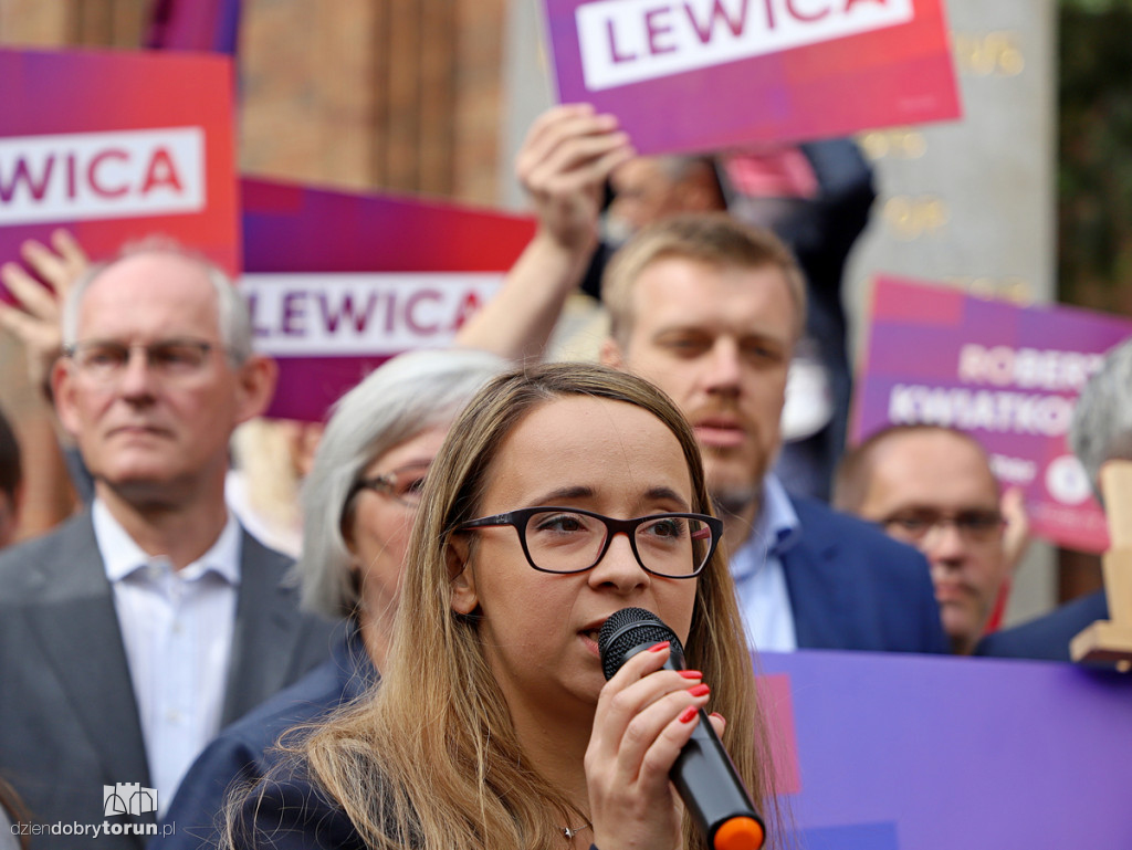 Spacer polityków Lewicy po starówce