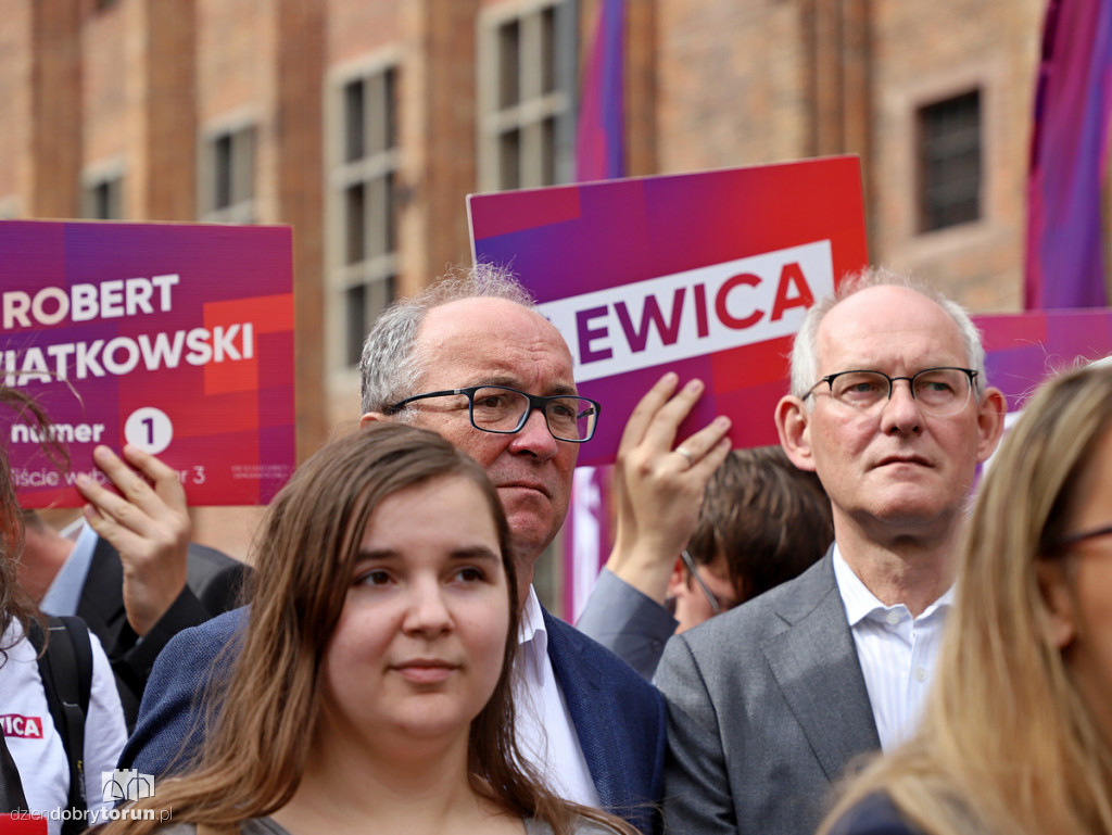 Spacer polityków Lewicy po starówce