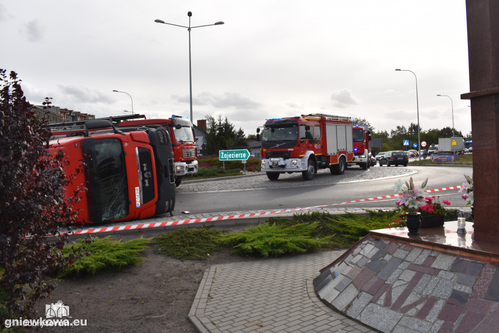 Wypadek na rondzie w Gniewkowie