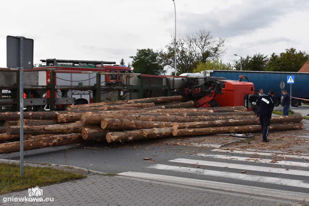 Wypadek na rondzie w Gniewkowie