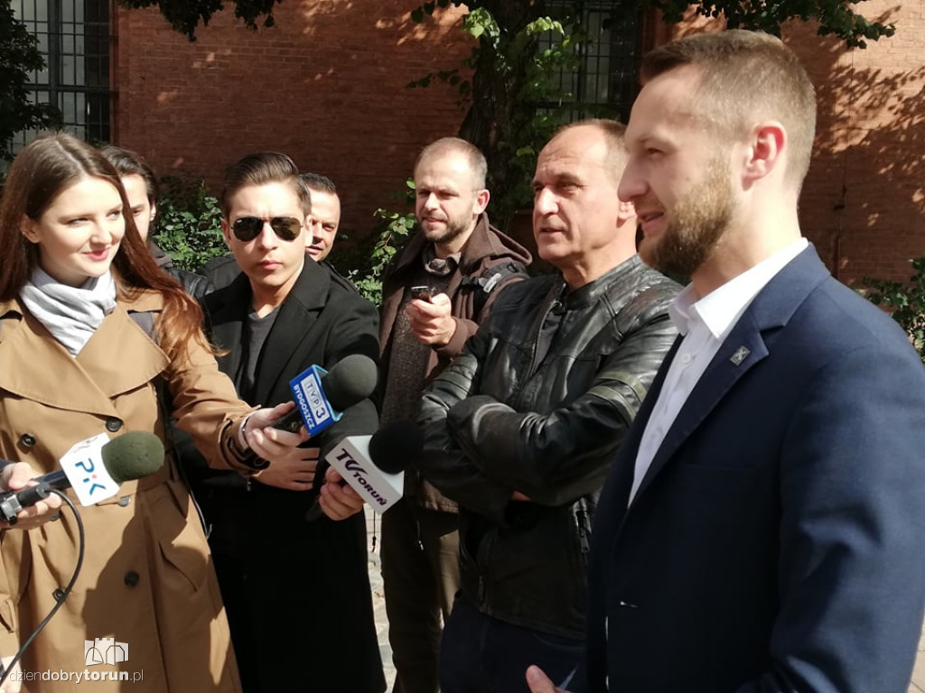 Konferencja Pawła Kukiza w Toruniu
