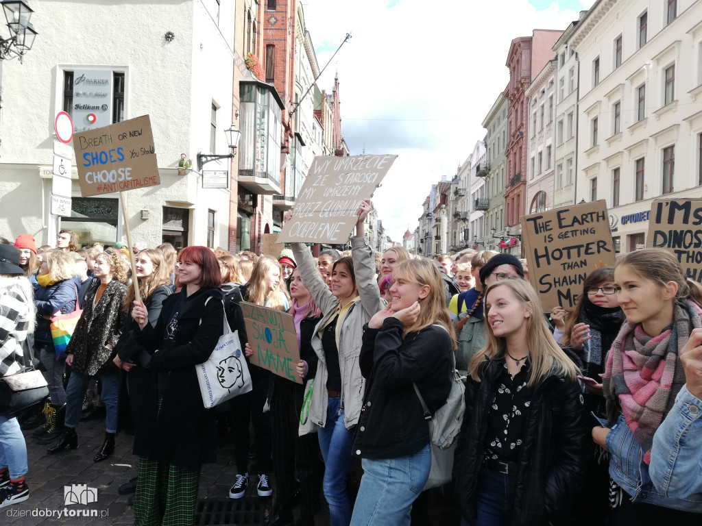 Młodzieżowy strajk klimatyczny w Toruniu