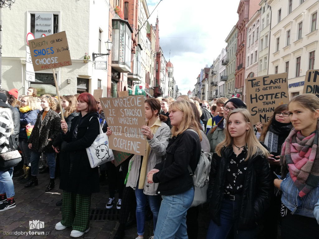 Młodzieżowy strajk klimatyczny w Toruniu