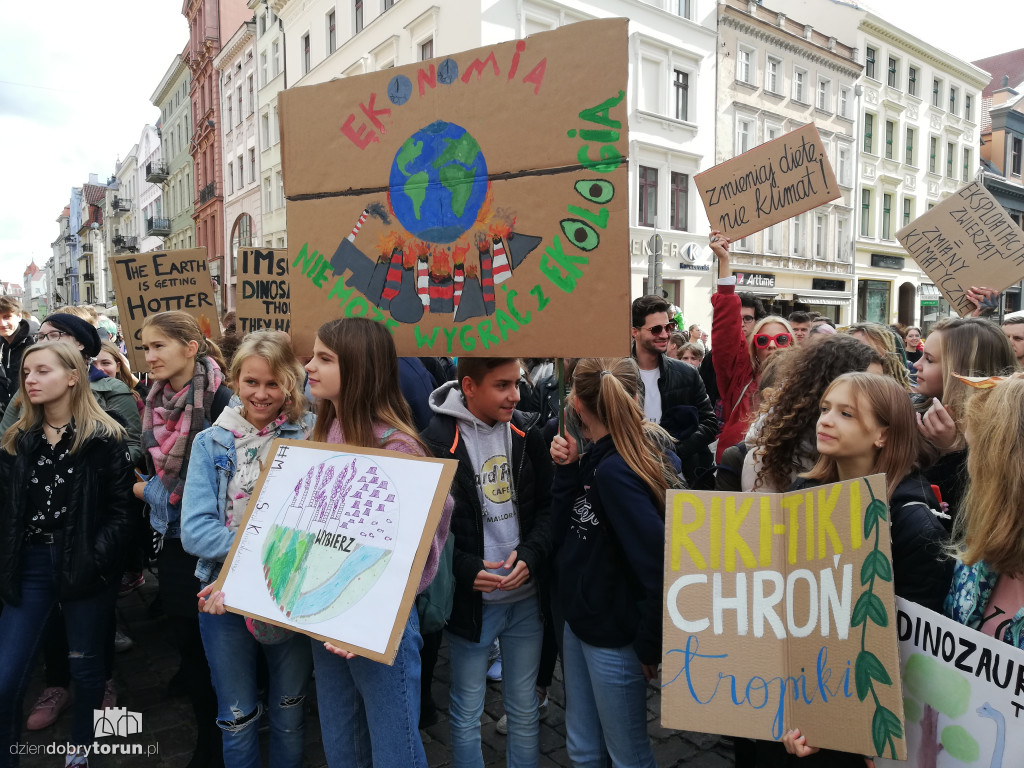 Młodzieżowy strajk klimatyczny w Toruniu