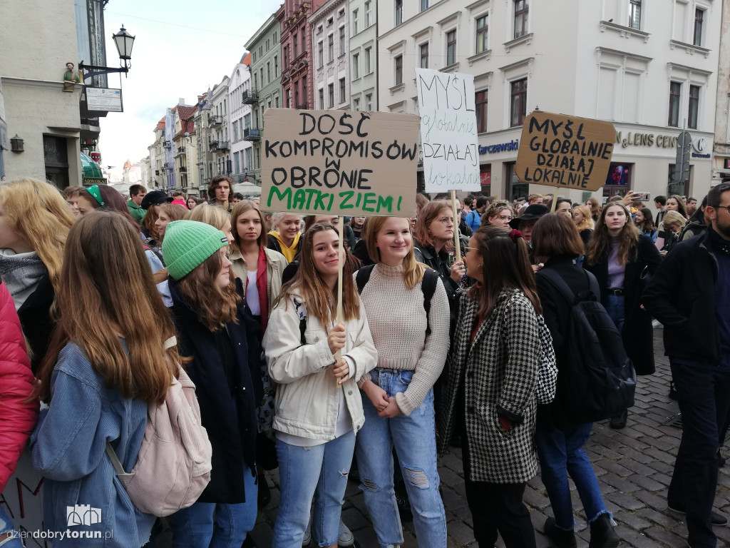 Młodzieżowy strajk klimatyczny w Toruniu