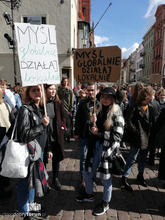 Młodzieżowy strajk klimatyczny w Toruniu
