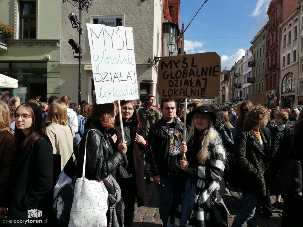 Młodzieżowy strajk klimatyczny w Toruniu