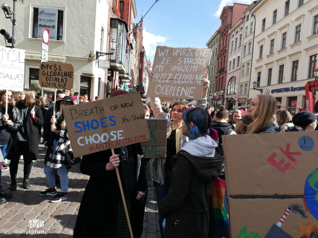 Młodzieżowy strajk klimatyczny w Toruniu
