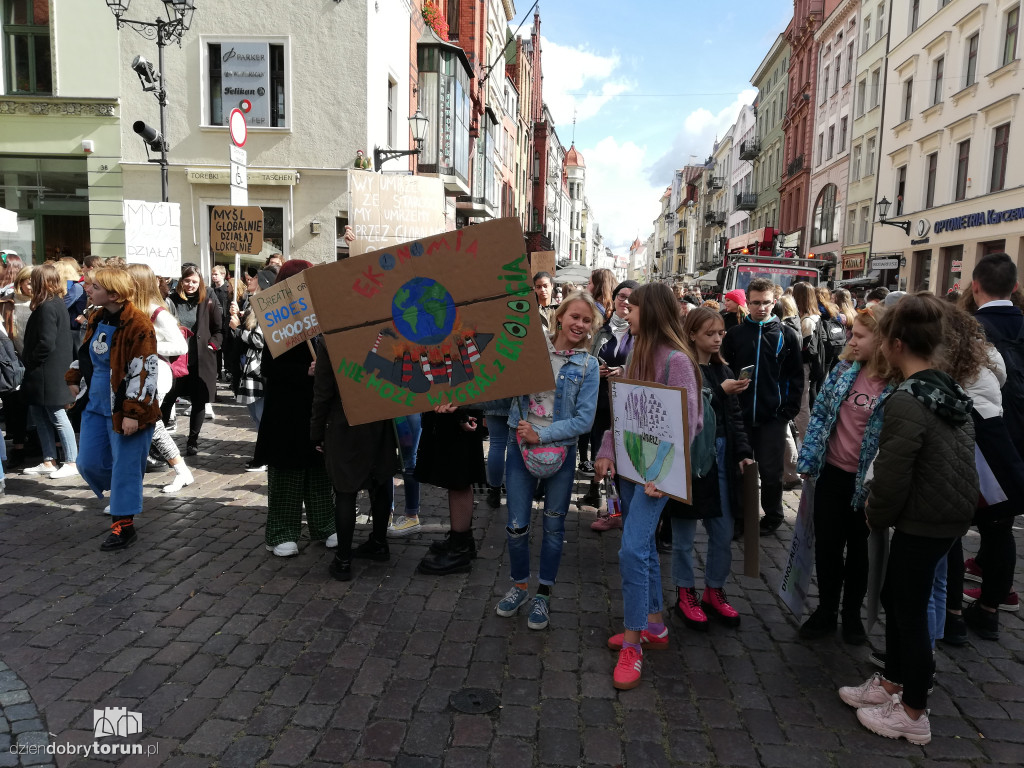 Młodzieżowy strajk klimatyczny w Toruniu