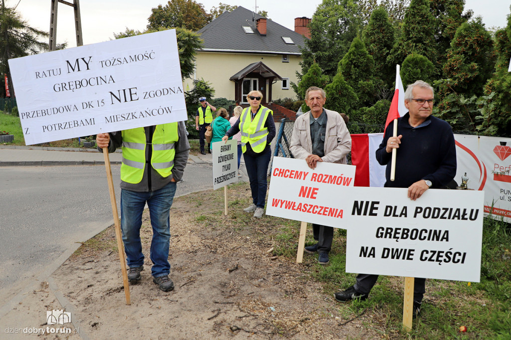 Protest mieszkańców na DK15 w Grębocinie