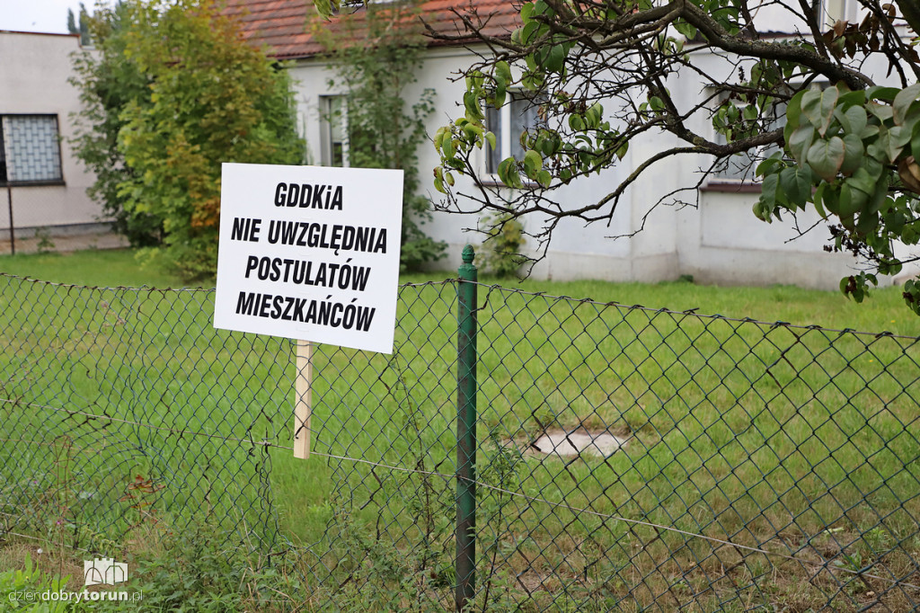 Protest mieszkańców na DK15 w Grębocinie