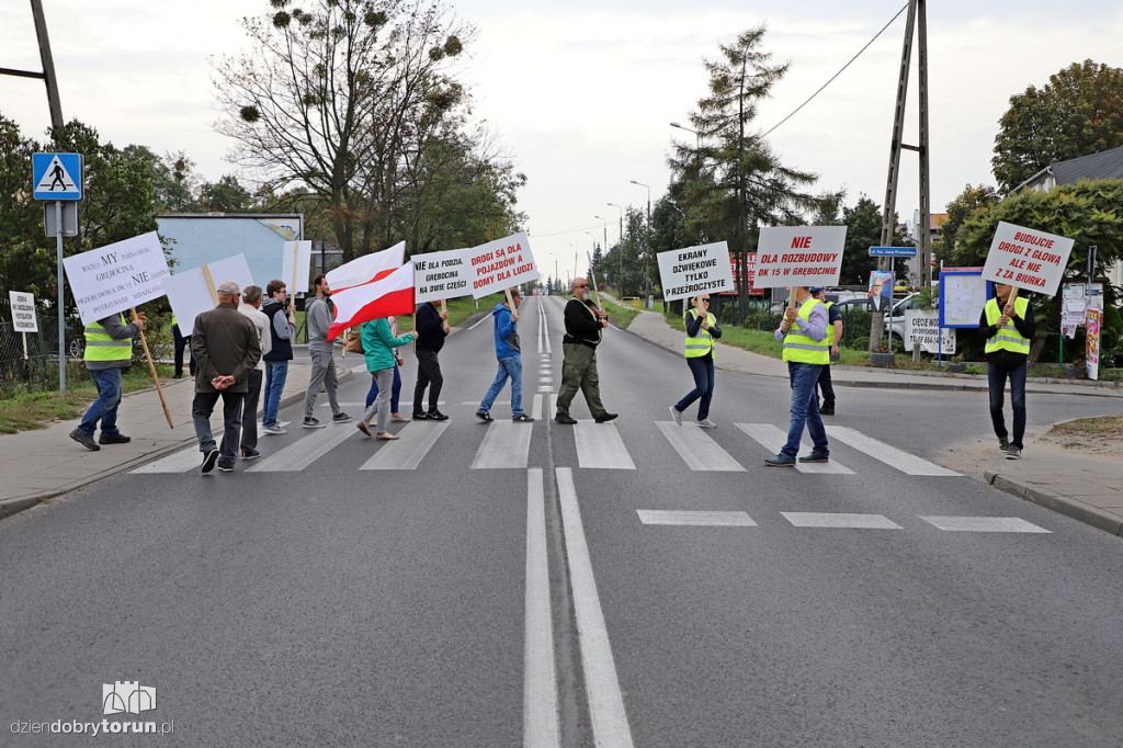 Protest mieszkańców na DK15 w Grębocinie