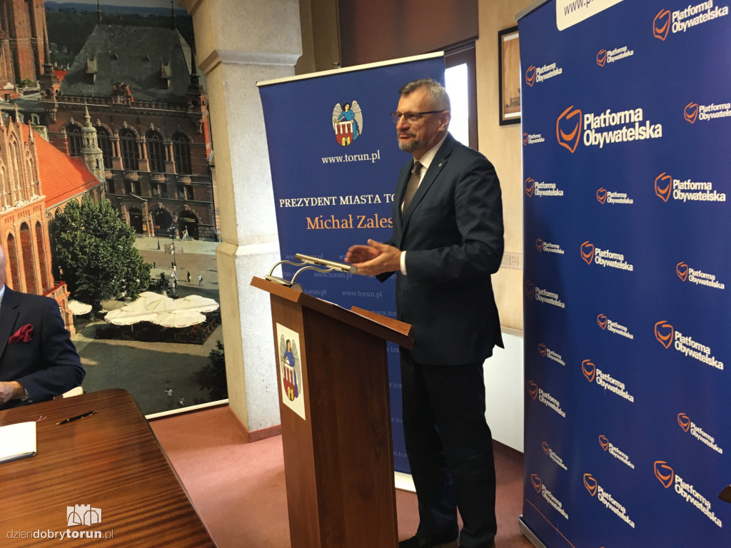 Podpisanie porozumienia w UM