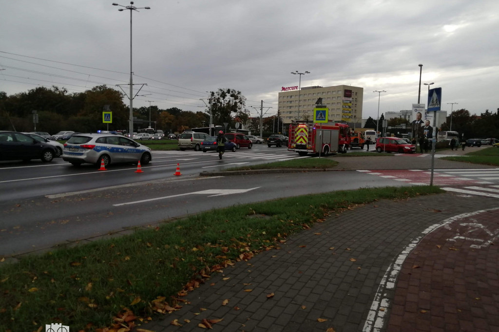 Kolizja na rondzie Niepodległości w Toruniu