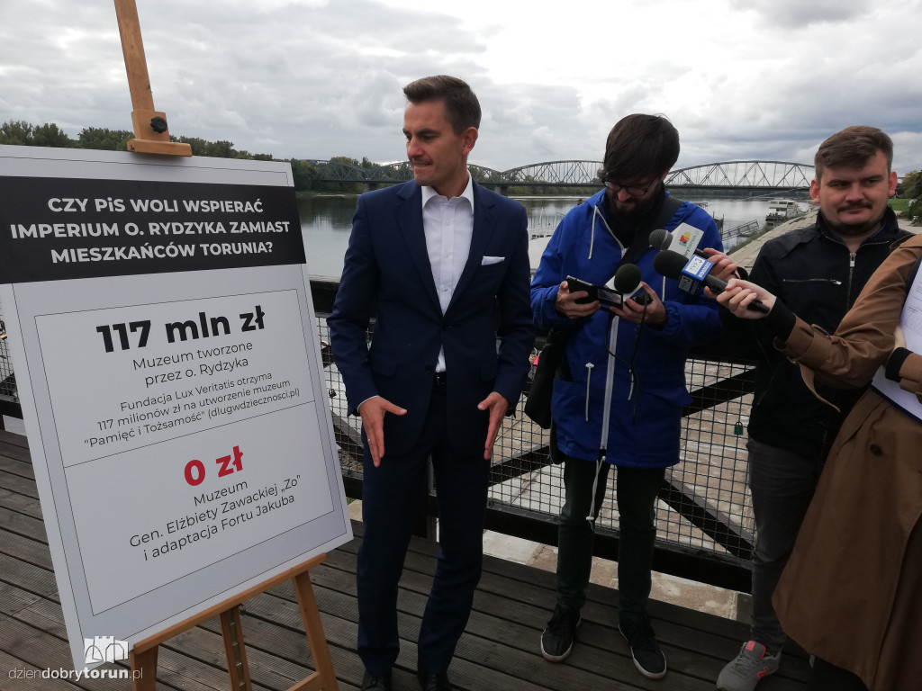 Konferencja prasowa Arkadiusza Myrchy