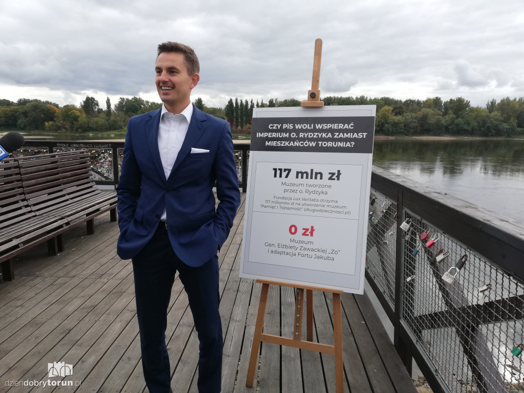 Konferencja prasowa Arkadiusza Myrchy