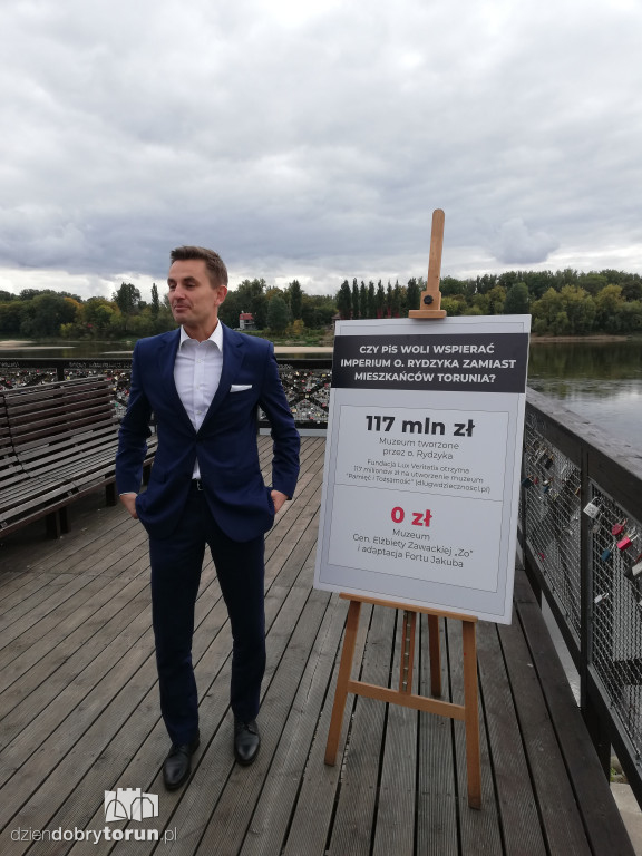 Konferencja prasowa Arkadiusza Myrchy