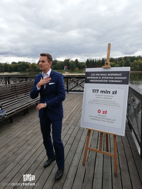 Konferencja prasowa Arkadiusza Myrchy