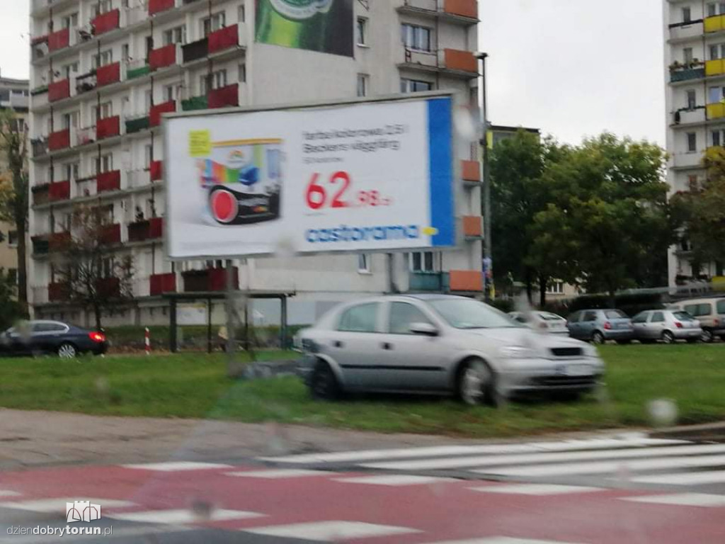 Kolizja aut na placu Niepodległości