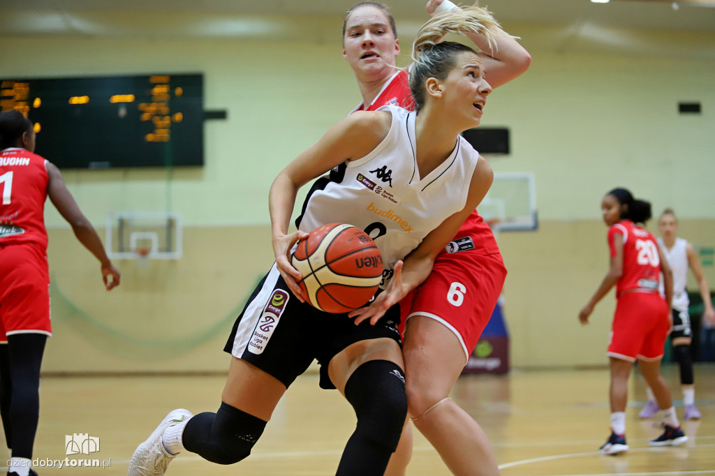 Energa Toruń 58 : 111 Wisła Kraków